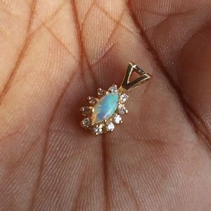 Zales Jewelry - Real 14kt Gold Diamonds Pendant Zales Jewelry - Real 14kt Gold Diamonds Pendant